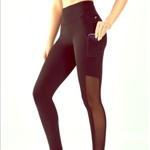XS nwot fabletics Leggings
